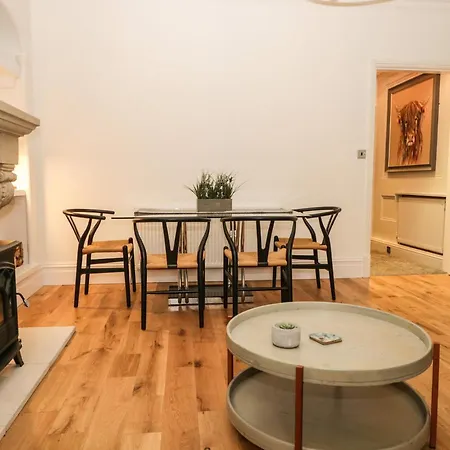 Apartment Stones Throw Grange-over-Sands
