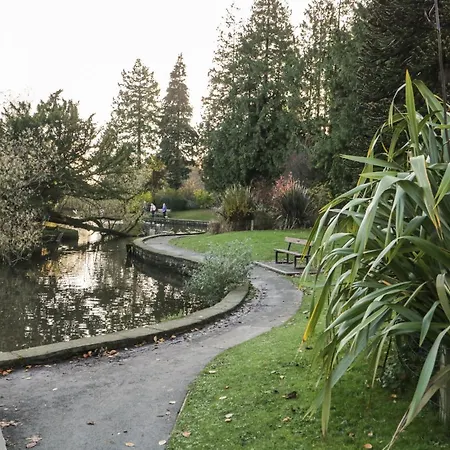 Stones Throw Grange-over-Sands